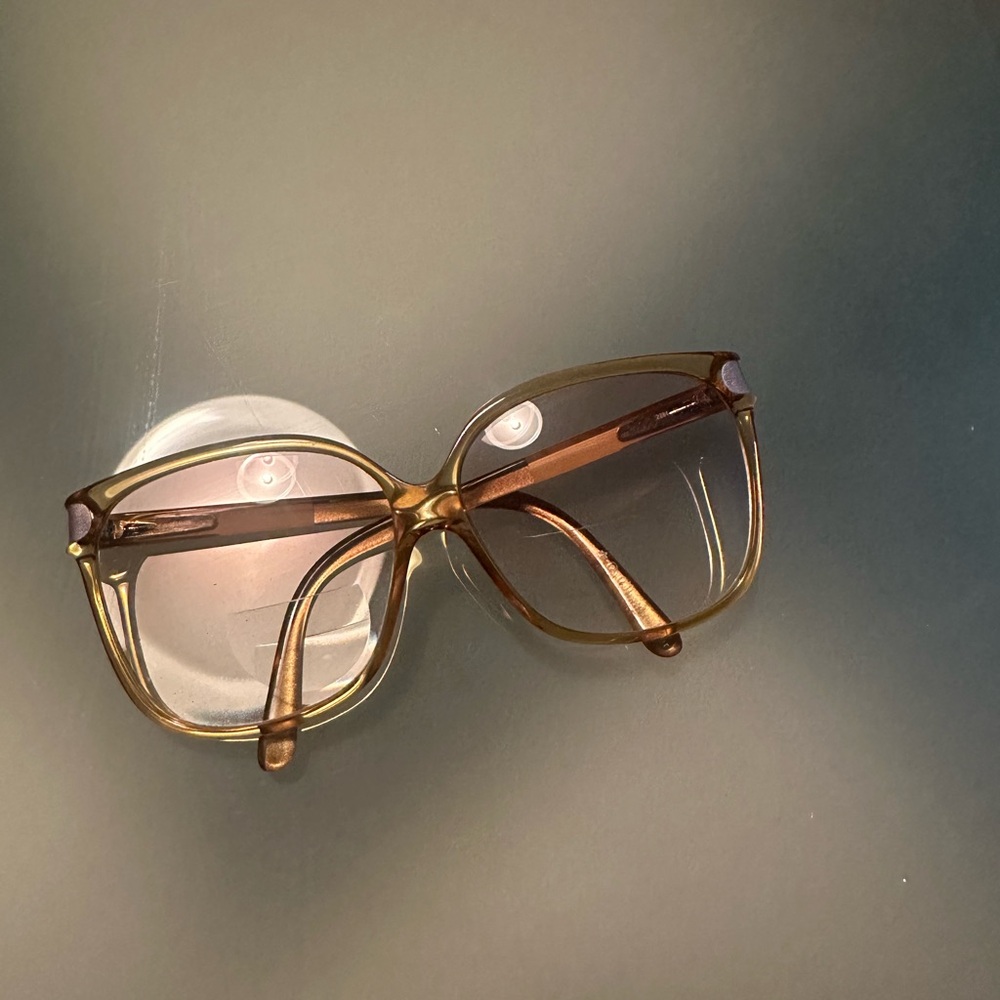 Vintage Dior Gold-Tinted Sunglasses - Picture 4 of 9